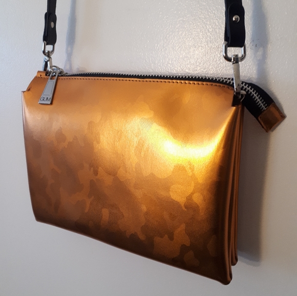 PVC crossbody - Picture 2 of 5